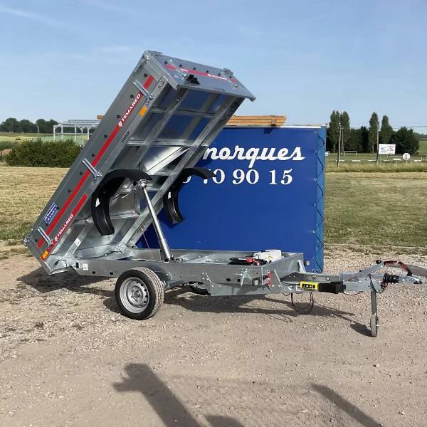 Remorque basculante électrique simple essieu freinée avec ridelles acier à Strasbourg dans le Bas-Rhin