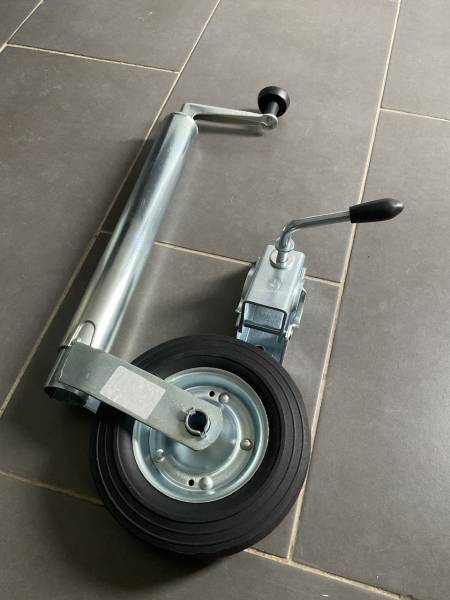 Petite roue jockey pour ma remorque Sorel