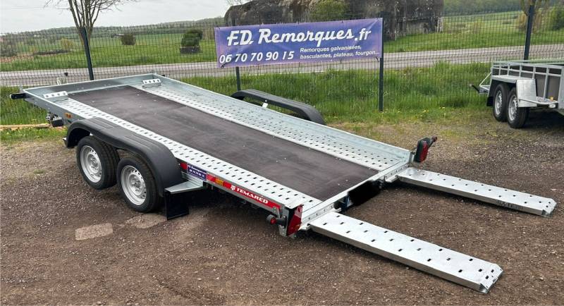 Remorque porte voiture basculant freiner 400x180 cm avec un PTAC maximum de 2T