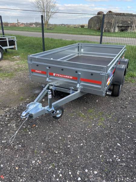 Remorque avec essieux de 750 kg, châssis mécano-boulonné