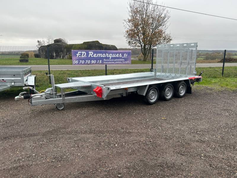 Remorque porte-engin 3 essieux